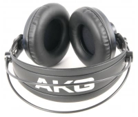 Полуоткрытые студийные наушники AKG K240 MKII