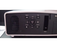 Ультракороткофокусный проектор Epson EH-LS500B