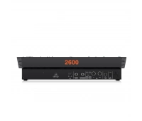 Behringer 2600