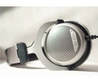 Полноразмерные накладные наушники Beyerdynamic DT 880 32 Ohm