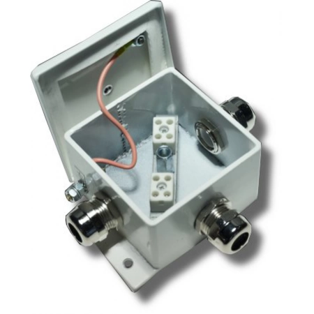 Коробка монтажная огнестойкая Гефест КМ-О (4к*6,0)-IP66 три ввода