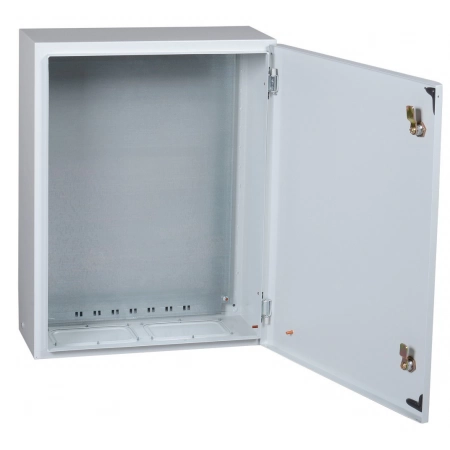 Шкаф металлический с монтажной платой IEK ЩМП-3-2 36 УХЛ3 IP31 PRO, 650х500х200 (YKM42-03-31-P)