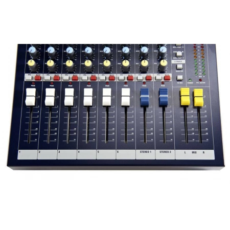 Изображение 13 (Микшерный пульт Soundcraft EPM6)