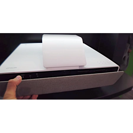 Изображение 4 (Ультракороткофокусный проектор Epson EH-LS500B)