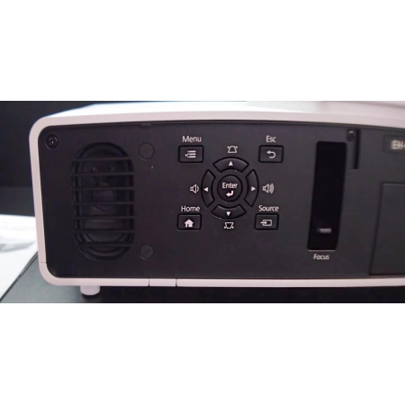 Изображение 3 (Ультракороткофокусный проектор Epson EH-LS500B)