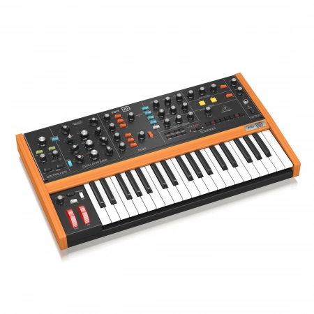 Изображение 1 (Аналоговый 4-х голосный полифонический синтезатор Behringer POLY D)