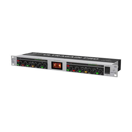 Изображение 1 (Ламповый предусилитель Behringer MIC2200 V2)