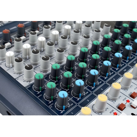 Изображение 2 (Аналоговый микшерный пульт Soundcraft Signature 10)