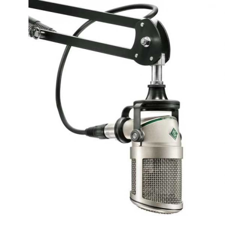 Дикторский динамический микрофон NEUMANN BCM 705