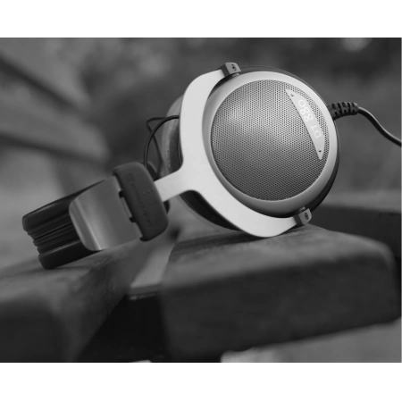 Изображение 6 (Полноразмерные накладные наушники Beyerdynamic DT 880 250 Ohm)