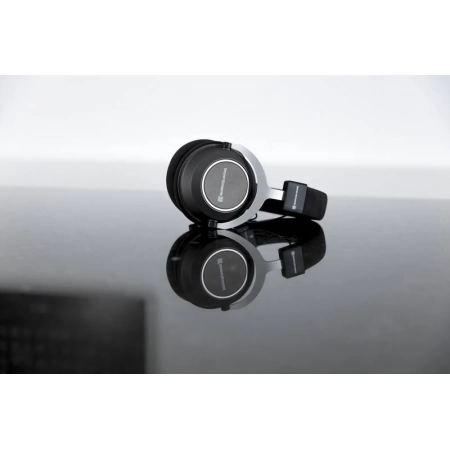 Изображение 6 (Полноразмерные беспроводныe наушники закрытого типа Beyerdynamic Amiron Wireless)