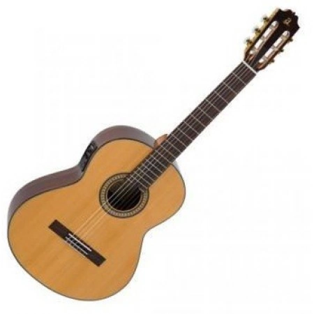 Электроакустическая классическая гитара ADMIRA Juanita-EF
