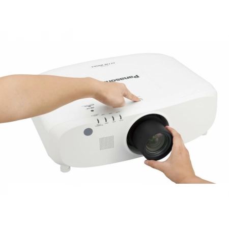 Изображение 6 (Проектор Panasonic PT-EZ770ZE)